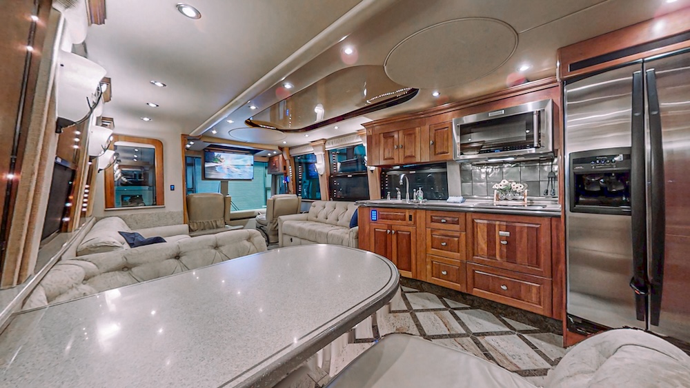 2006 Prevost Royale XLII For Sale
